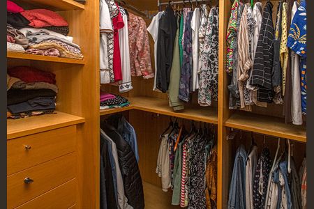 Apartamento à venda com 185m², 3 quartos e 3 vagas Apartamento à venda com 185m², 3 quartos e 3 vagascloset na suíte 2_2