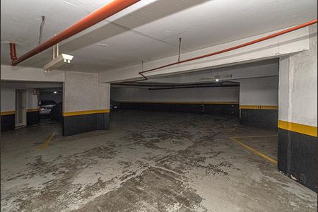 Apartamento à venda com 185m², 3 quartos e 3 vagas Apartamento à venda com 185m², 3 quartos e 3 vagasgaragem_2