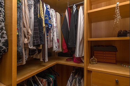 Apartamento à venda com 185m², 3 quartos e 3 vagas Apartamento à venda com 185m², 3 quartos e 3 vagascloset na suíte 2_3