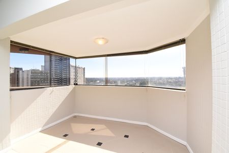 Apartamento para alugar com 165m², 3 quartos e 1 vagaSala
