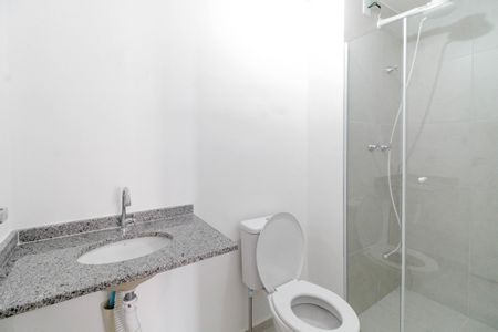 Banheiro de apartamento para alugar com 1 quarto, 27m² em Barra Funda, São Paulo