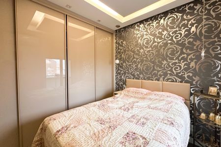 Apartamento à venda com 93m², 2 quartos e 2 vagasSuíte 2