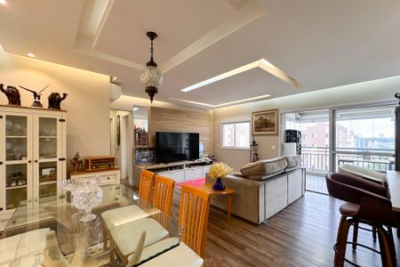 Apartamento à venda com 93m², 2 quartos e 2 vagasSala