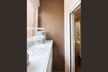 Apartamento à venda com 93m², 2 quartos e 2 vagasVaranda da Suíte 2