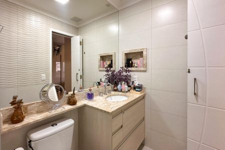 Apartamento à venda com 93m², 2 quartos e 2 vagasBanheiro da Suíte 2