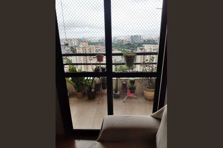 Apartamento para alugar com 65m², 2 quartos e 1 vaga Apartamento para alugar com 65m², 2 quartos e 1 vagaVaranda