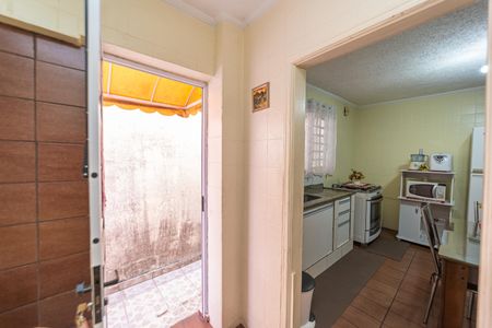 Casa à venda com 170m², 3 quartos e 2 vagasÁrea de Serviço