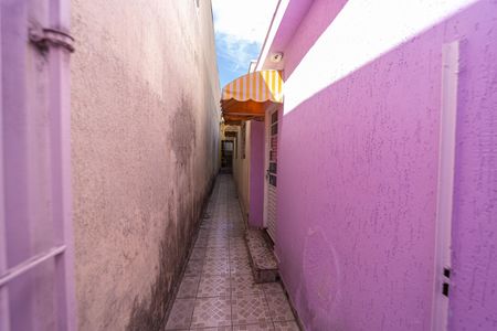 Casa à venda com 170m², 3 quartos e 2 vagasCorredor