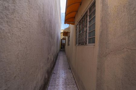 Casa à venda com 170m², 3 quartos e 2 vagasCorredor