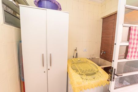 Casa à venda com 170m², 3 quartos e 2 vagasÁrea de Serviço