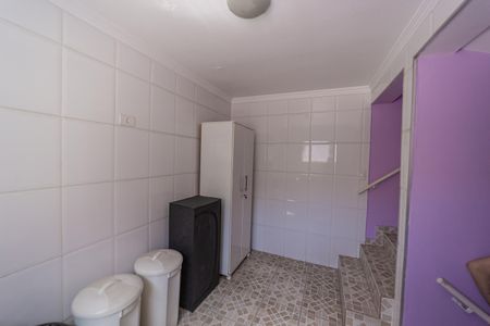 Casa à venda com 170m², 3 quartos e 2 vagasÁrea de Serviço