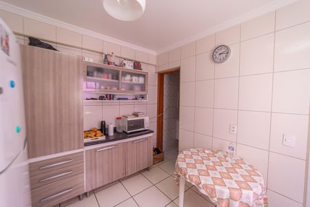 Casa à venda com 170m², 3 quartos e 2 vagasCozinha 2