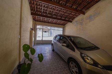 Casa à venda com 170m², 3 quartos e 2 vagasGaragem