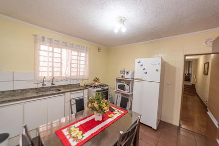 Casa à venda com 170m², 3 quartos e 2 vagasCozinha