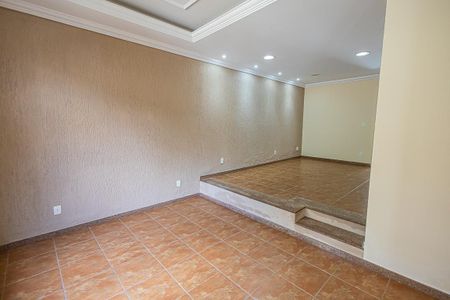 Casa à venda com 160m², 3 quartos e 1 vaga Casa à venda com 160m², 3 quartos e 1 vagasala