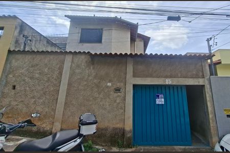 Casa à venda com 160m², 3 quartos e 1 vaga Casa à venda com 160m², 3 quartos e 1 vagafachada / plaquinha: ftpm 107