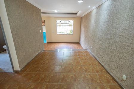 sala de casa à venda com 3 quartos, 160m² em Jaqueline, Belo Horizonte