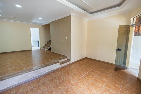 sala de casa à venda com 3 quartos, 160m² em Jaqueline, Belo Horizonte