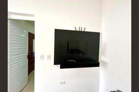 Sala e Cozinha  de kitnet/studio para alugar com 1 quarto, 35m² em Jardim Leda, Guarulhos