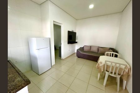 Sala e Cozinha  de kitnet/studio para alugar com 1 quarto, 35m² em Jardim Leda, Guarulhos
