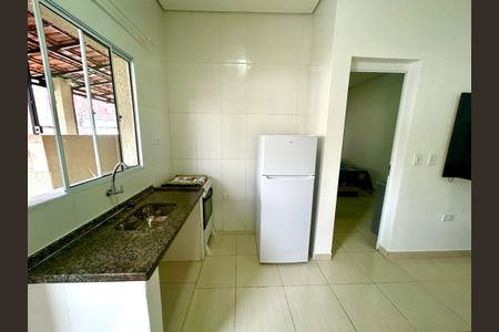 Sala e Cozinha  de kitnet/studio para alugar com 1 quarto, 35m² em Jardim Leda, Guarulhos