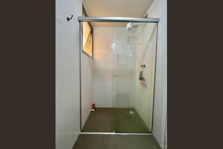 Banheiro de kitnet/studio à venda com 1 quarto, 33m² em Centro, Campinas