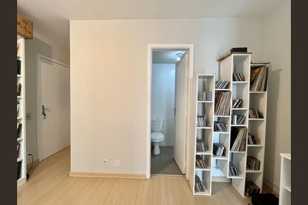 Sala de kitnet/studio à venda com 1 quarto, 33m² em Centro, Campinas