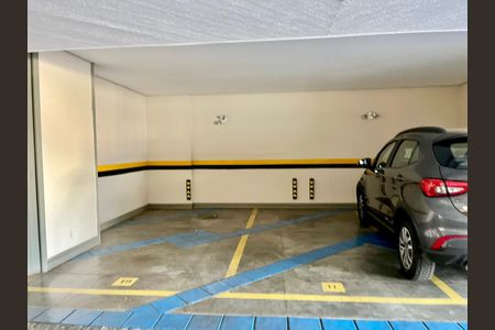 Studio à venda com 33m², 1 quarto e 1 vaga Studio à venda com 33m², 1 quarto e 1 vagaGaragem