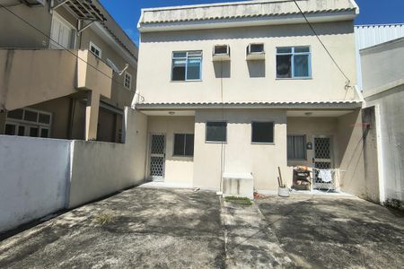 Casa de condomínio à venda com 100m², 1 quarto e 3 vagasQuintal
