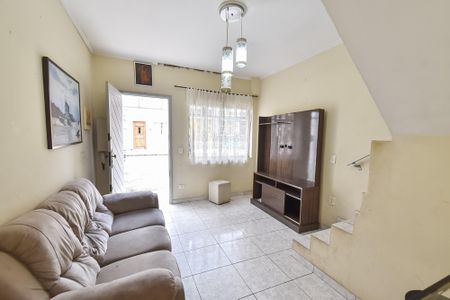 Casa para alugar com 80m², 2 quartos e 1 vaga Casa para alugar com 80m², 2 quartos e 1 vagaSala