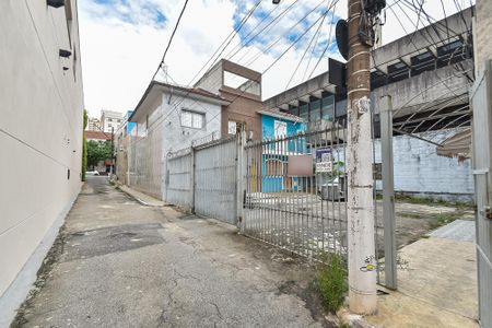 Casa para alugar com 80m², 2 quartos e 1 vaga Casa para alugar com 80m², 2 quartos e 1 vagaFachada