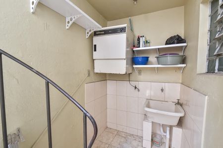 Casa para alugar com 80m², 2 quartos e 1 vaga Casa para alugar com 80m², 2 quartos e 1 vagaÁrea de serviço