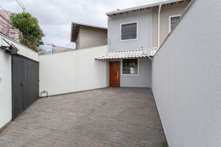 Casa à venda com 115m², 2 quartos e 2 vagasGaragem