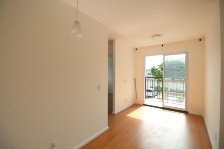 Sala de apartamento para alugar com 2 quartos, 45m² em Jacarepaguá, Rio de Janeiro