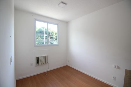 Quarto 1 de apartamento para alugar com 2 quartos, 45m² em Jacarepaguá, Rio de Janeiro