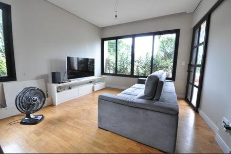 Casa à venda com 500m², 3 quartos e 4 vagasSala