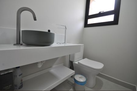 Casa à venda com 500m², 3 quartos e 4 vagasLavabo