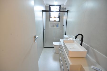 Banheiro da Suíte 1 de casa à venda com 3 quartos, 500m² em Tremembé, São Paulo