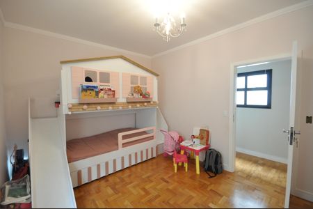 Casa à venda com 500m², 3 quartos e 4 vagasSuíte 2