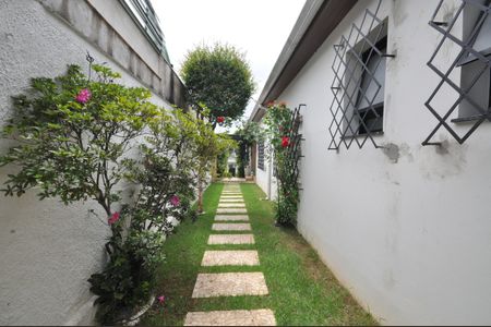 Casa à venda com 500m², 3 quartos e 4 vagasCorredor