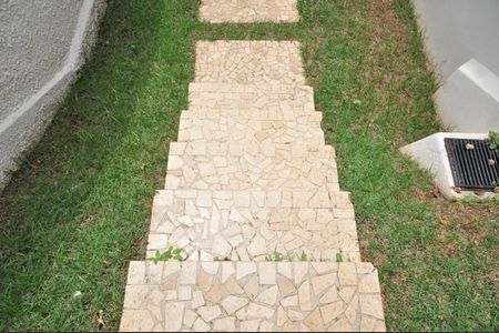 Casa à venda com 500m², 3 quartos e 4 vagasEscada