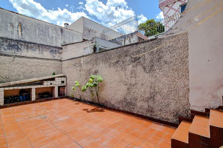 Casa à venda com 180m², 2 quartos e 2 vagasÁrea externa