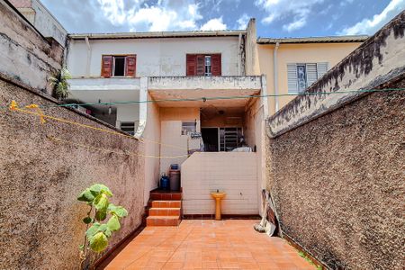 Casa à venda com 180m², 2 quartos e 2 vagasÁrea externa