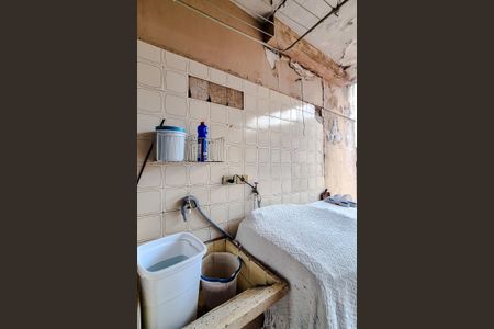 Casa à venda com 180m², 2 quartos e 2 vagasÁrea de Serviço