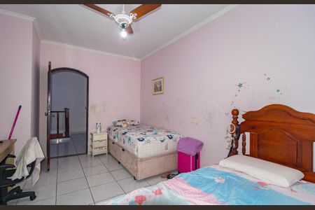 Casa à venda com 300m², 4 quartos e 3 vagasQuarto 2