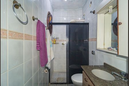 Casa à venda com 300m², 4 quartos e 3 vagasBanheiro - Suíte