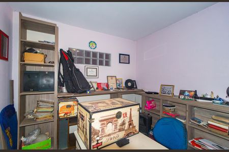 Casa à venda com 300m², 4 quartos e 3 vagasEscritório