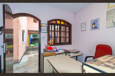 Casa à venda com 300m², 4 quartos e 3 vagasEscritório