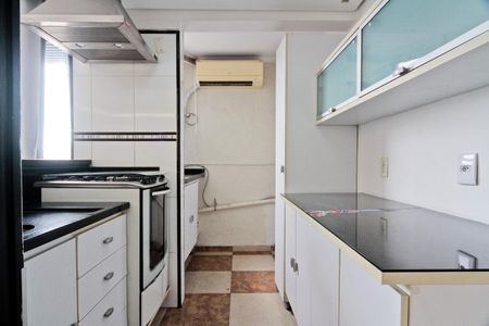 Apartamento à venda com 64m², 1 quarto e 2 vagas Apartamento à venda com 64m², 1 quarto e 2 vagasCozinha