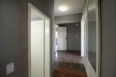 Casa à venda com 100m², 2 quartos e 2 vagasCorredor